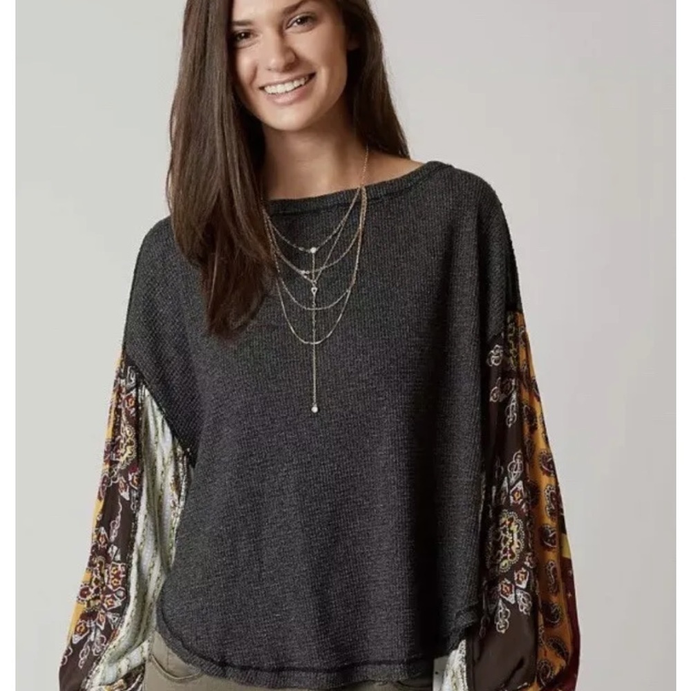 We The Free Bohemian balloon sleeve top.